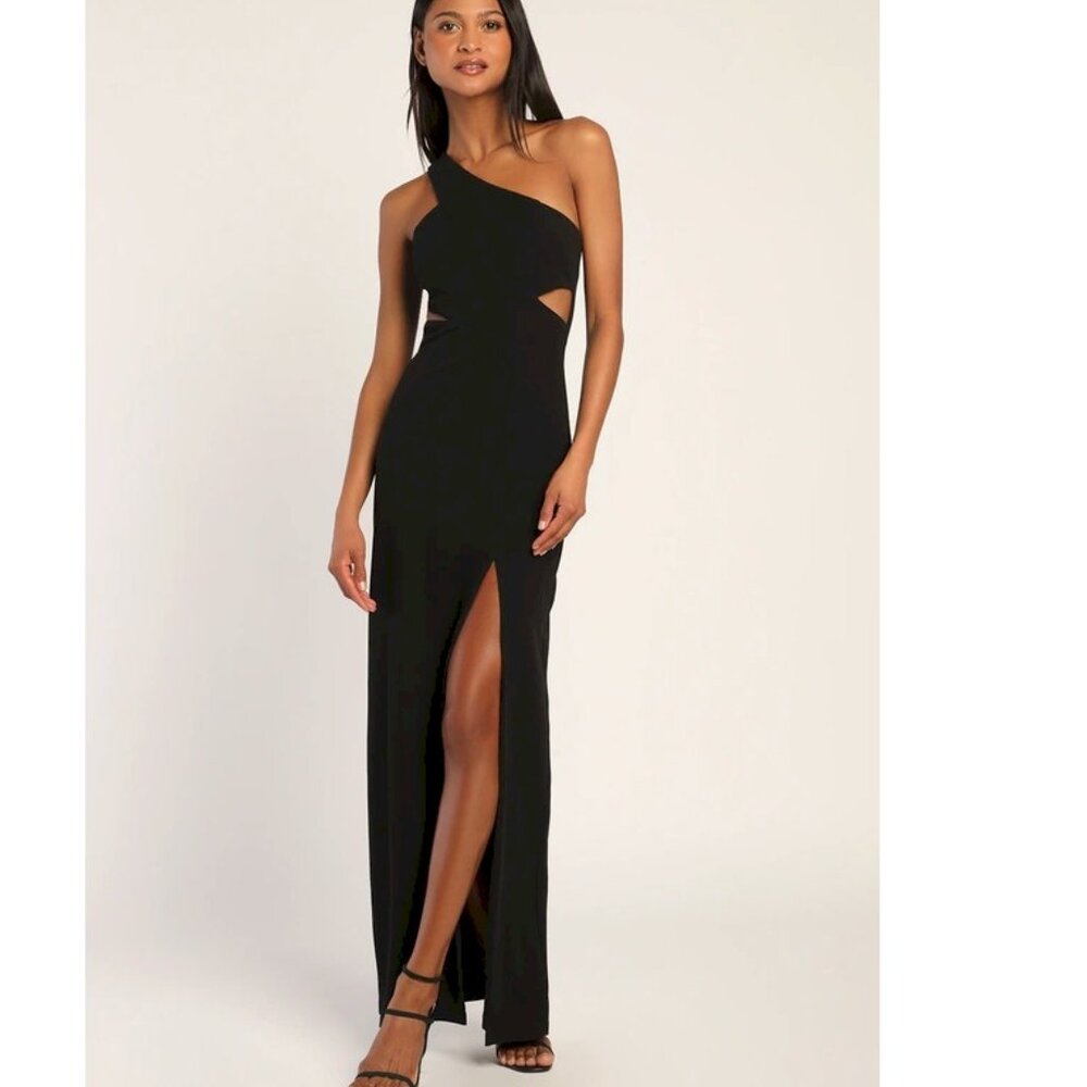 Lulu's Black One-Shoulder Maxi Dress